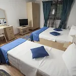 Bed & Breakfast Garden Boutique 3*
