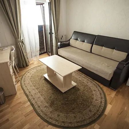 Garden And Bed and breakfast 3*