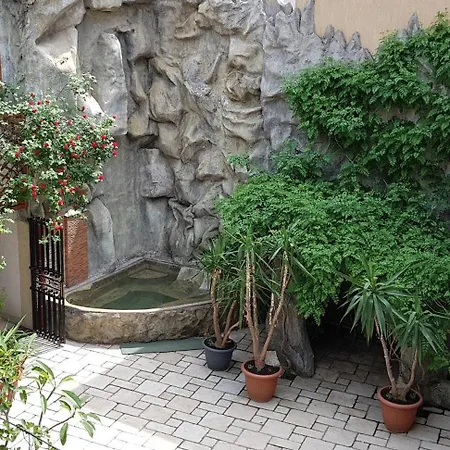 Bed & Breakfast Garden And