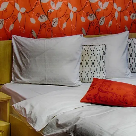 Garden Boutique فندق مبيت وإفطار 3*