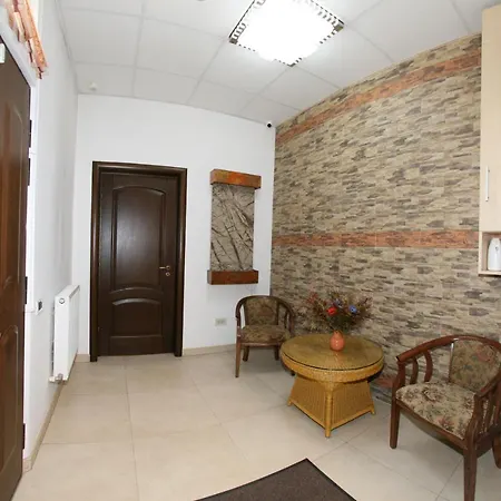 Garden And Bed & Breakfast 3*