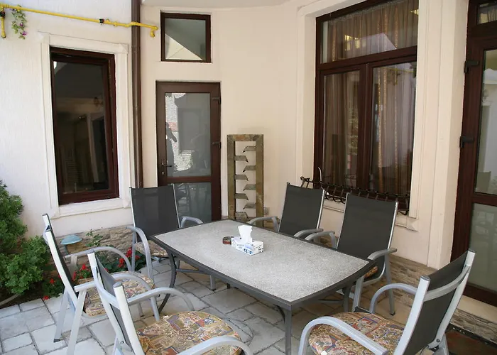 Bed & Breakfast Garden Boutique Bukarest