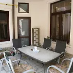 Bed and breakfast Garden Boutique Bucarest