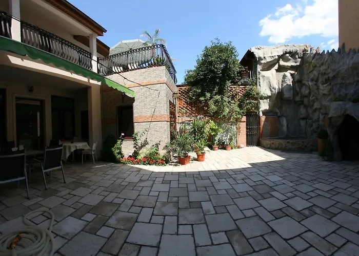 Garden Boutique Bed and Breakfast 3*